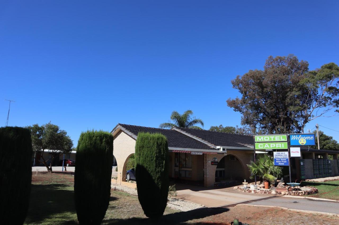 Capri Motel Balranald Extérieur photo