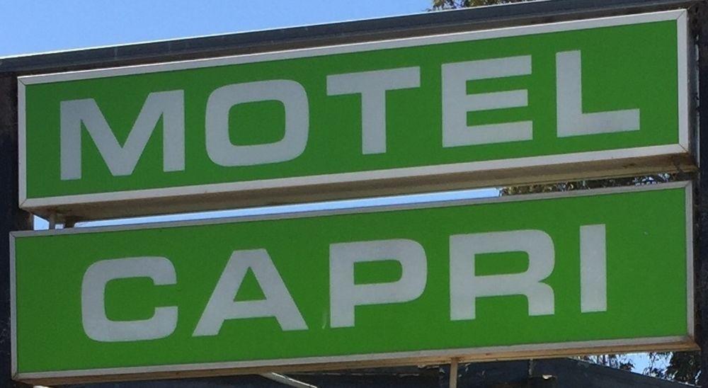 Capri Motel Balranald Extérieur photo